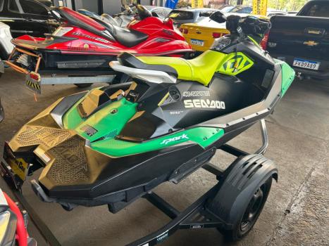 SEA DOO Spark Trixx 900 , Foto 13