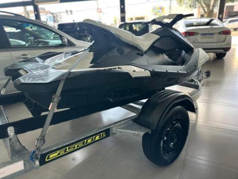 SEA DOO Spark Trixx 900 , Foto 3