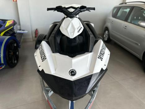 SEA DOO Spark Trixx 900 , Foto 4