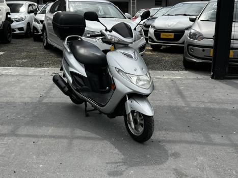 SUZUKI Burgman 125 , Foto 1