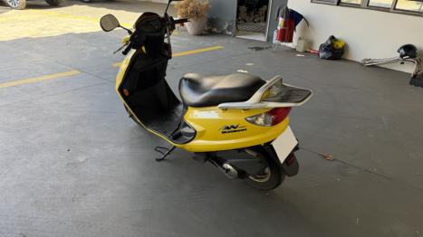 SUZUKI Burgman 125 , Foto 3