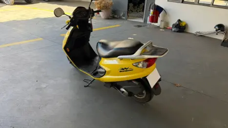 SUZUKI Burgman 125 , Foto 5
