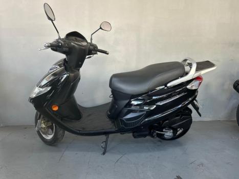 SUZUKI Burgman 125 , Foto 2