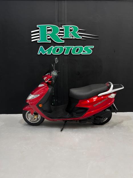 SUZUKI Burgman 125 , Foto 3