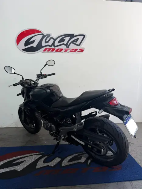 SUZUKI Gladius 650 , Foto 4