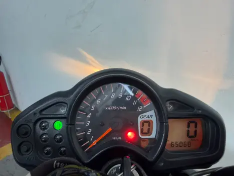 SUZUKI Gladius 650 , Foto 6