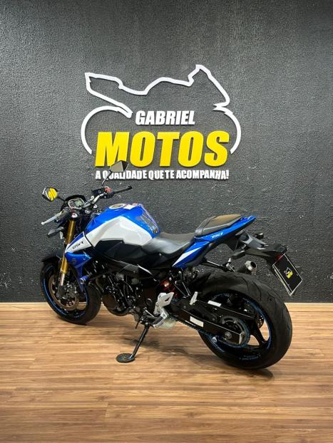 SUZUKI GSR 750 ZA, Foto 6