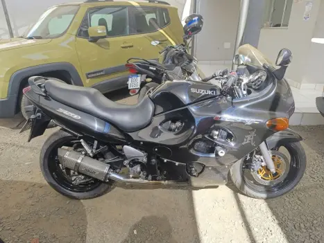SUZUKI GSX 750 F , Foto 2 SUZUKI GSX 750 F , Foto 2