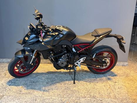 SUZUKI GSX 8S , Foto 1