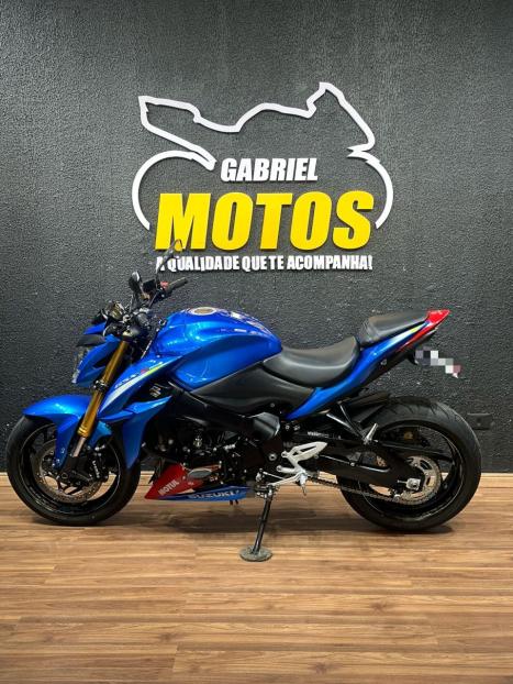 SUZUKI GSX-S 1000 A, Foto 2