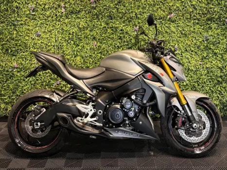 SUZUKI GSX-S 1000 A, Foto 1