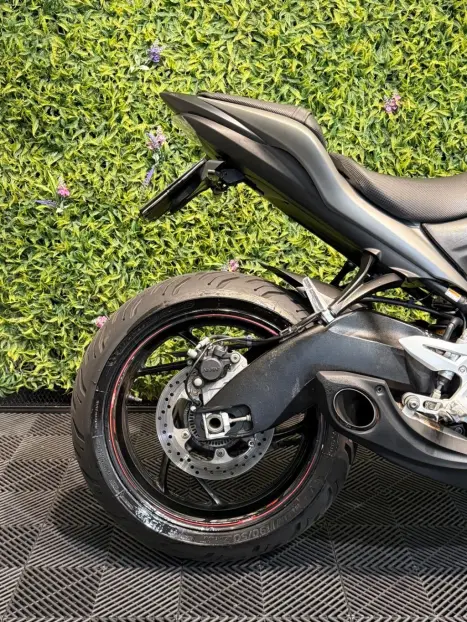 SUZUKI GSX-S 1000 A, Foto 3