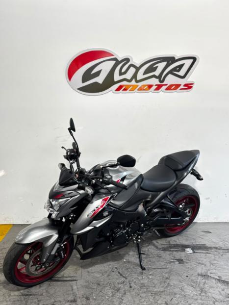 SUZUKI GSX-S 1000 A, Foto 5