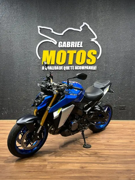 SUZUKI GSX-S 1000 A, Foto 4