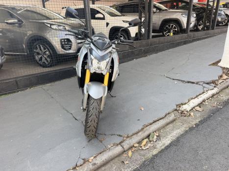 SUZUKI GSX-S 1000 A, Foto 6