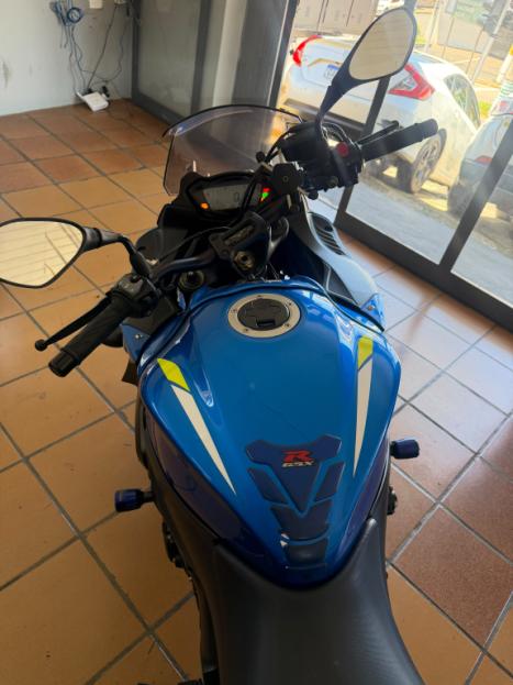 SUZUKI GSX-S 1000 F, Foto 3