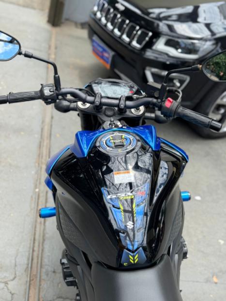 SUZUKI GSX-S 750 ABS, Foto 2