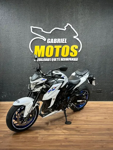 SUZUKI GSX-S 750 ABS, Foto 4
