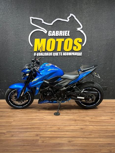 SUZUKI GSX-S 750 ABS, Foto 2
