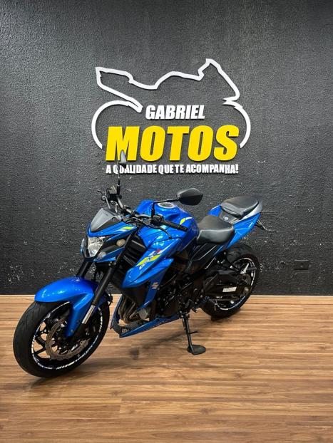 SUZUKI GSX-S 750 ABS, Foto 4
