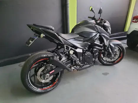 SUZUKI GSX-S 750 ABS, Foto 4