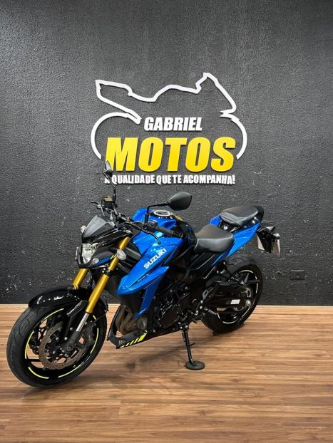 SUZUKI GSX-S 750 ABS, Foto 4