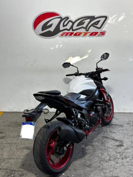 SUZUKI GSX-S 750 ABS, Foto 2