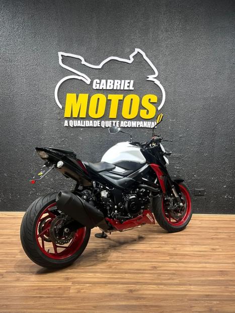 SUZUKI GSX-S 750 ABS, Foto 5
