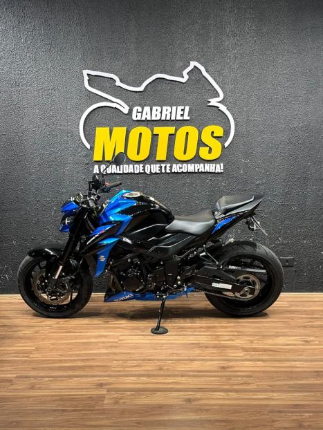 SUZUKI GSX-S 750 ABS, Foto 2