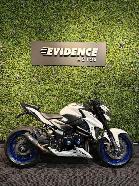 SUZUKI GSX-S 750 ABS, Foto 2