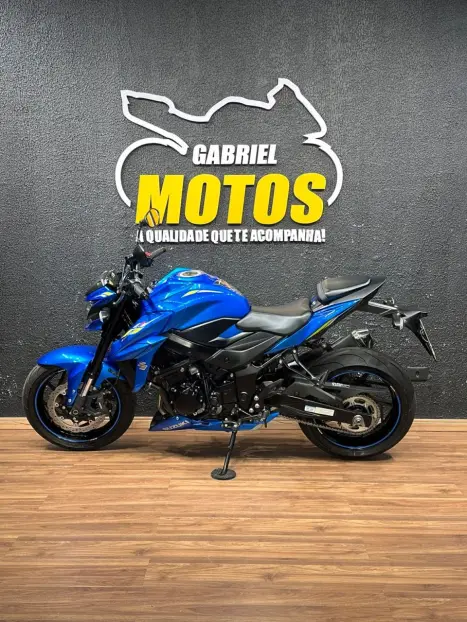 SUZUKI GSX-S 750 ABS, Foto 2
