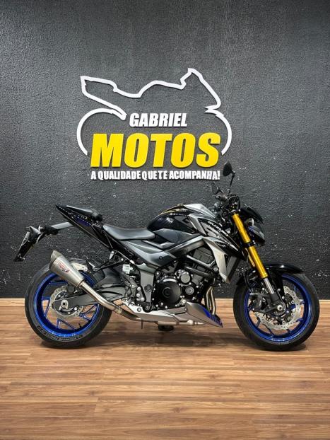 SUZUKI GSX-S 750 ABS, Foto 1