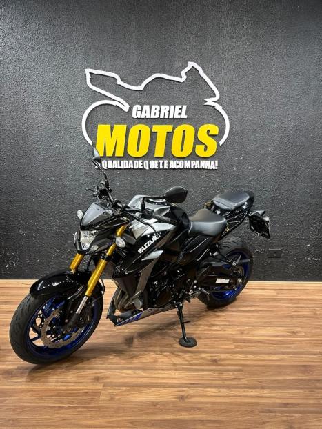 SUZUKI GSX-S 750 ABS, Foto 4