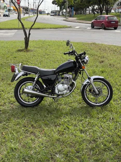 SUZUKI Intruder 125 , Foto 2