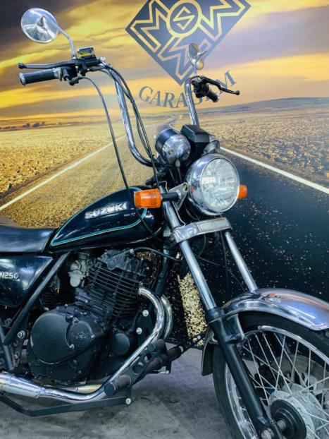 SUZUKI Intruder 250 , Foto 5