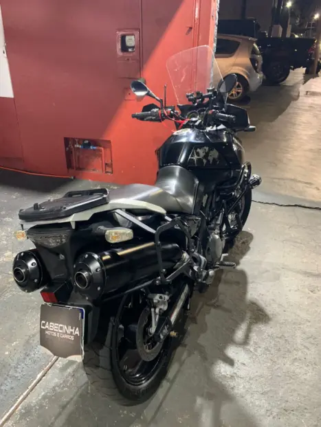 SUZUKI V-Strom DL 1000 , Foto 3