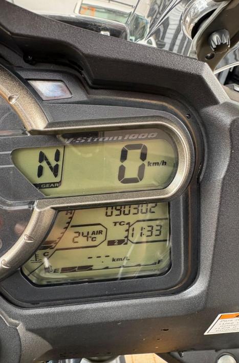 SUZUKI V-Strom DL 1000 , Foto 4