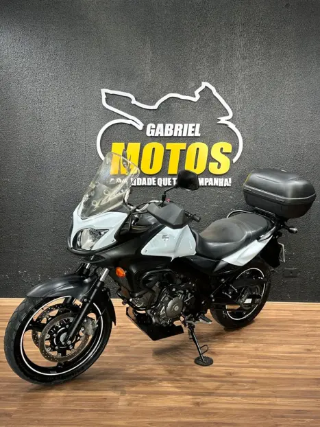 SUZUKI V-Strom DL 650 ABS, Foto 4