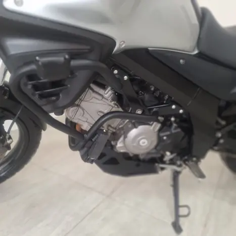 SUZUKI V-Strom DL 650 ABS, Foto 6