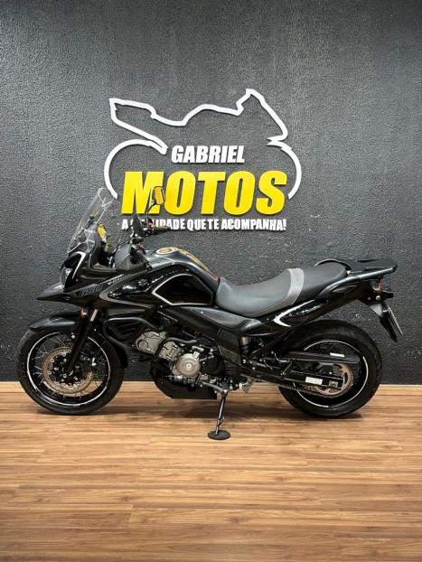 SUZUKI V-Strom DL 650 XT, Foto 2