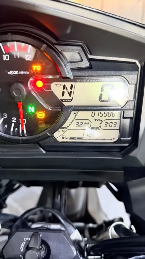 SUZUKI V-Strom DL 650 XT, Foto 9