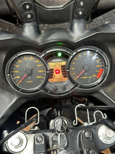 SUZUKI V-Strom DL 650 , Foto 7