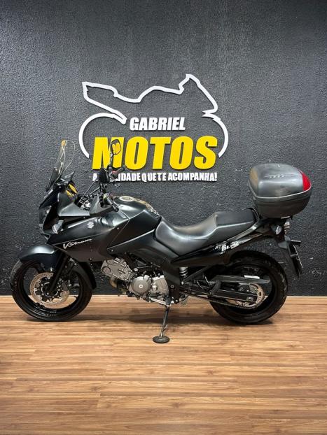 SUZUKI V-Strom DL 650 , Foto 2