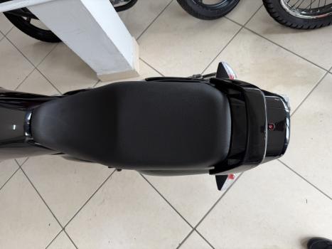 SUZUKI Yes 125 EN, Foto 8