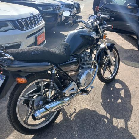 SUZUKI Yes 125 EN, Foto 2