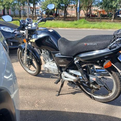 SUZUKI Yes 125 EN, Foto 5