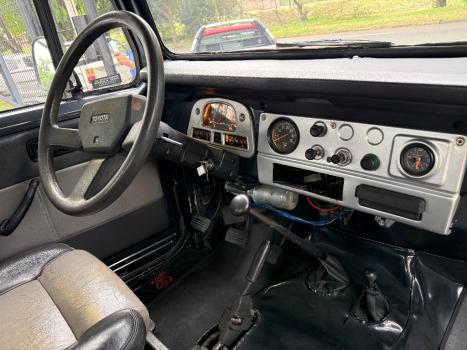 TOYOTA Bandeirante 3.7 4X4 DIESEL TETO RGIDO, Foto 10