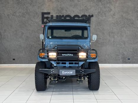 TOYOTA Bandeirante , Foto 2