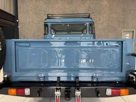 TOYOTA Bandeirante , Foto 9