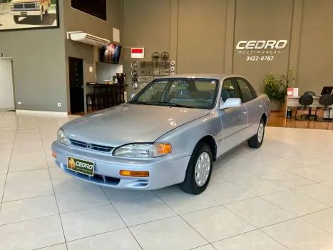 TOYOTA Camry 2.2 16V 4P LE AUTOMÁTICO, Foto 1 TOYOTA Camry 2.2 16V 4P LE AUTOMÁTICO, Foto 1